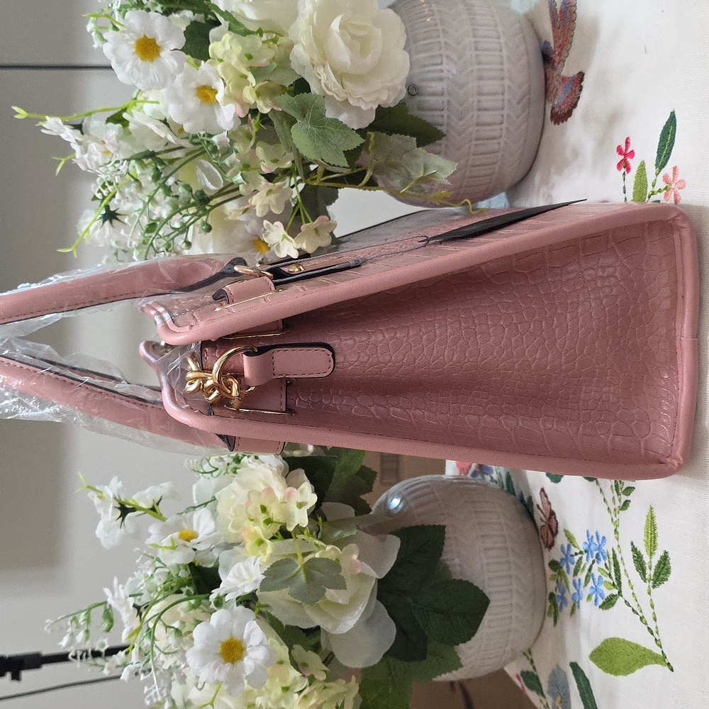 DESEIN Pink Crocodile Embossed Handbag &  Wallet - Picture 4 of 13